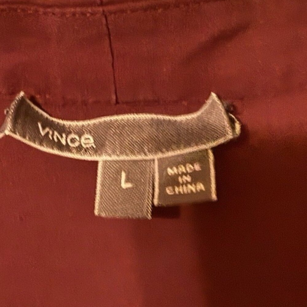 Vince Women's 100% Silk Long Sleeve‎ Roll-tab Burgundy  Career Blouse Size Large - Picture 3 of 3